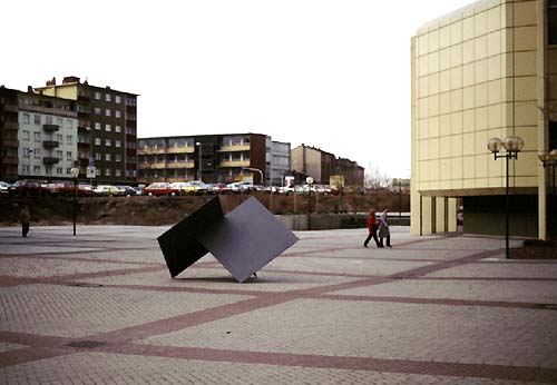 Ludwigshafen Wilhelm Hack Museum - and the sculpture of Lucien den Arend - concrete art and geometric abstraction