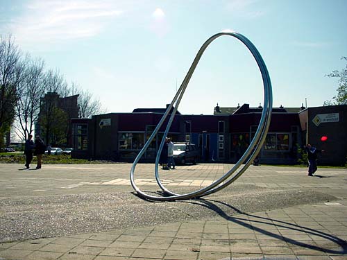 Maassluis Holland and the sculpture of Lucien den Arend - his site specific sculptures ordered by the city of Maassluis