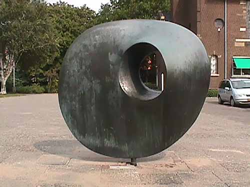 Zwijndrecht Holland and the sculpture of Lucien den Arend - Walburg Project - discoid form - Gemini Tango - Volgerlanden