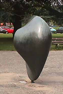 Zwijndrecht Holland and the sculpture of Lucien den Arend - Walburg Project - discoid form - Gemini Tango - Volgerlanden