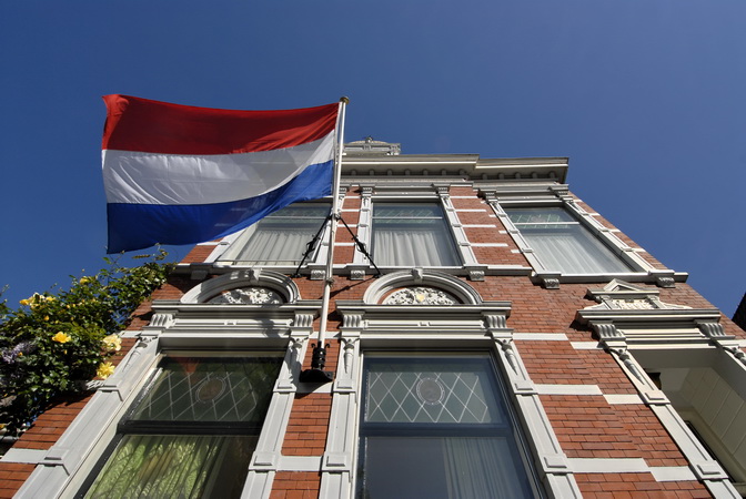 herenhuizen - grachten pand met uitzicht op rivier en haven te koop in Dordrecht - huis huizen - pand panden - winkel en woning woningen - aan/bij het water - rivier de Maas