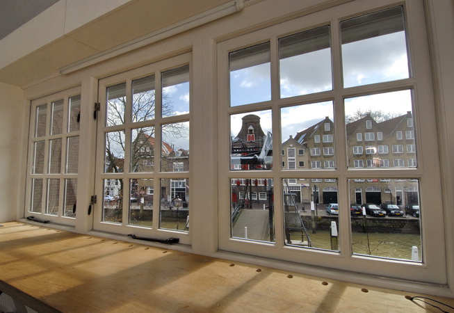 Studio / werkkamer aan de haven (Wolwevershaven te Dordrecht) met het mooiste uitzicht van Nederland.