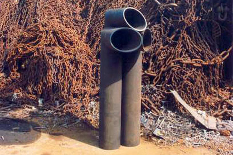 Roland de Jong Orlando - "Triarchie" - steel sculpture.