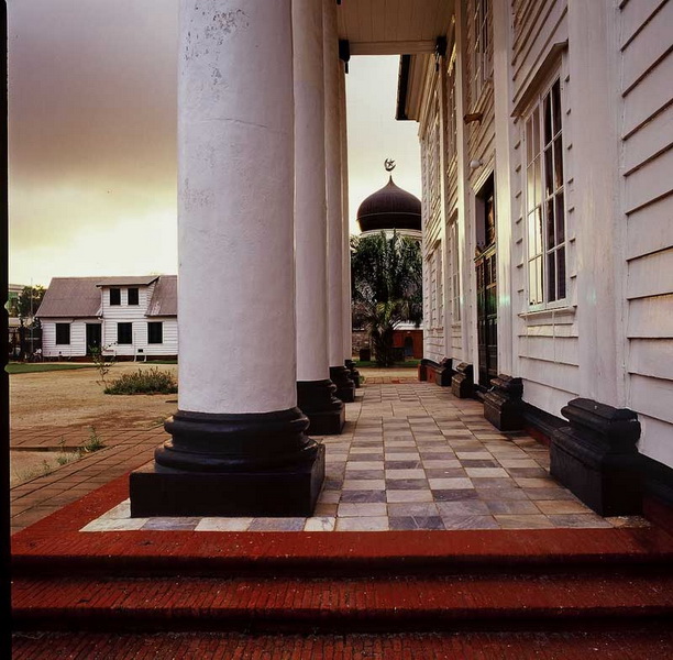 Surinam - photographs by Marco de Nood - photographer.
