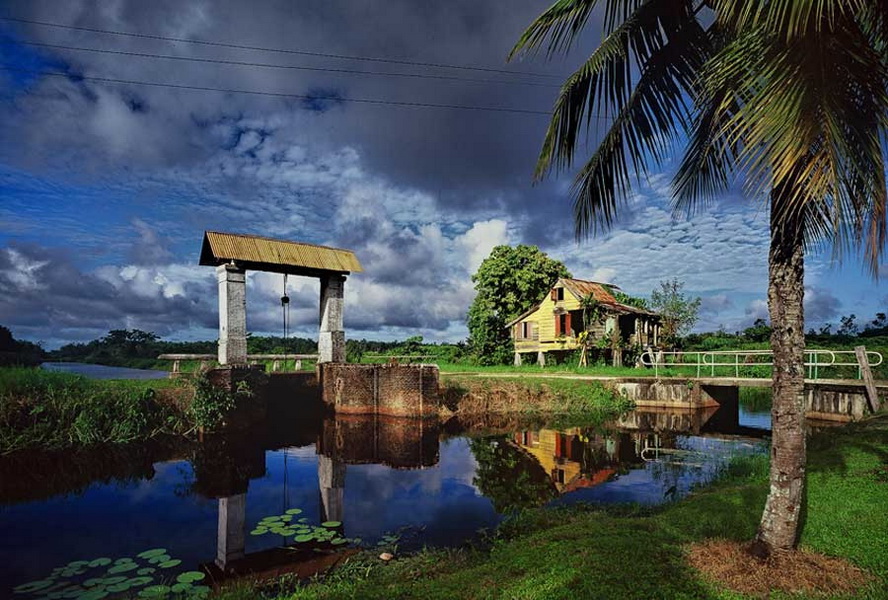 Surinam - photographs by Marco de Nood - photographer.