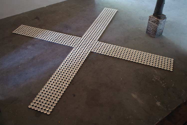 untitled - 2006 - floor object - 889 porcelain bowls - Boterhal Art Center (Kunstcentrum De Botehal) - Hoorn, The Netherlands 